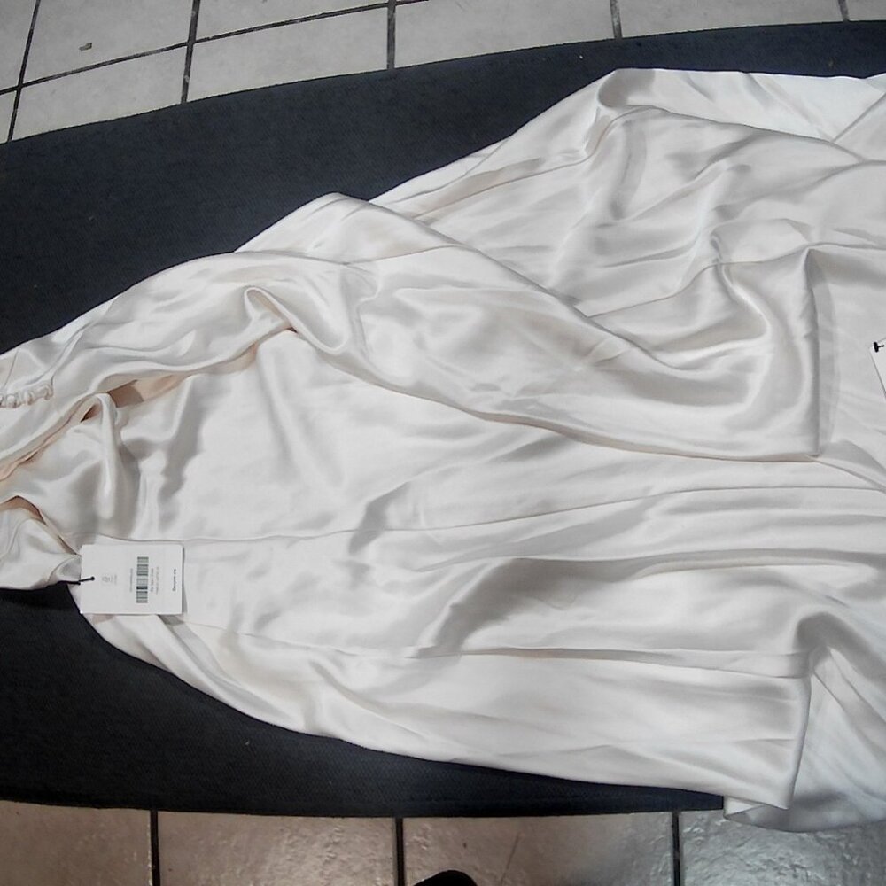 Reformation Fior Di LAtte Roy Satin Dress - Picture 9 of 9